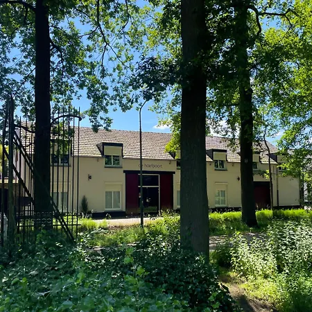 Hotel De Hoefpoort-3